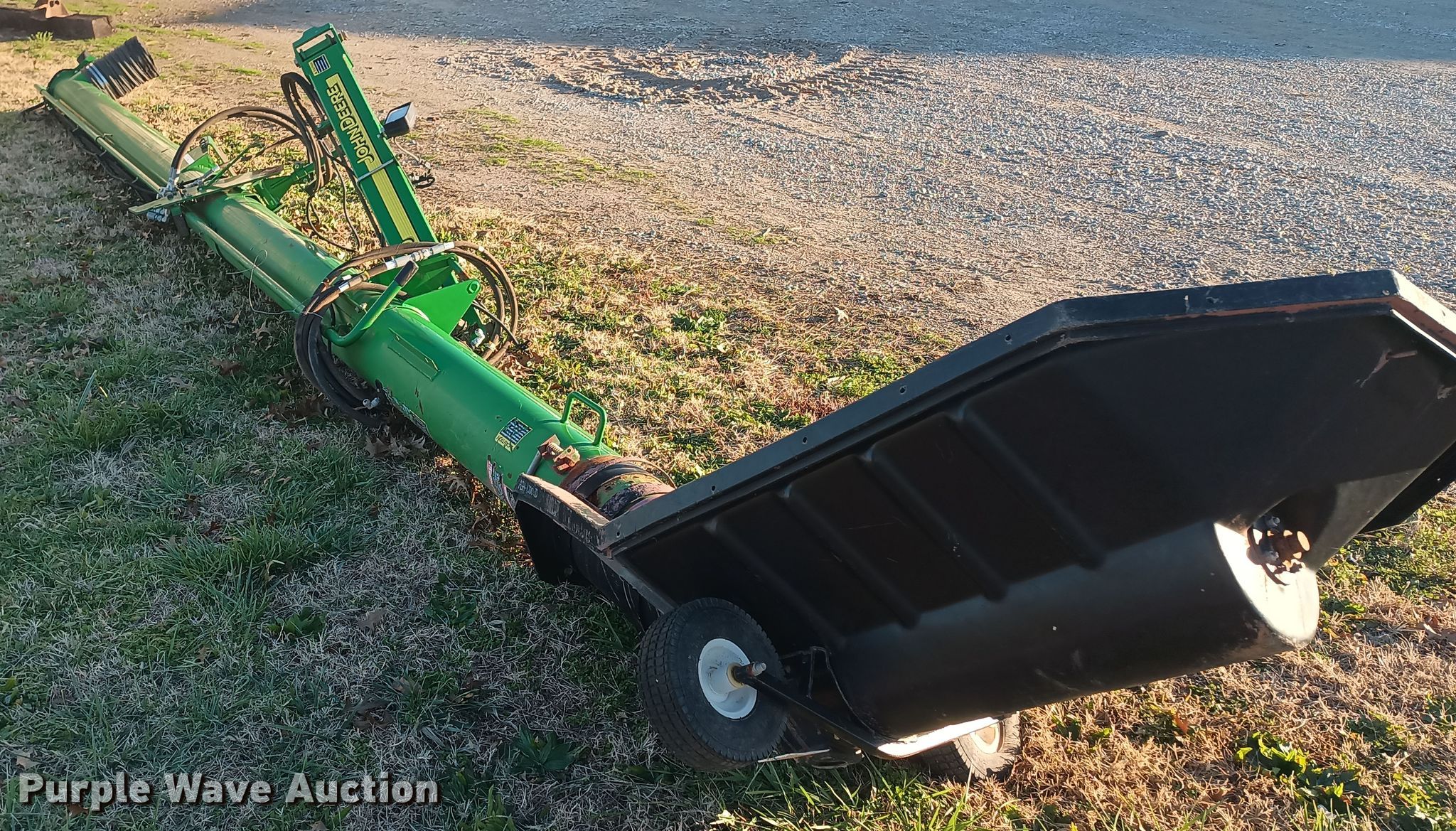 John Deere 1910 auger in Golden City, MO Item KG9558 for sale