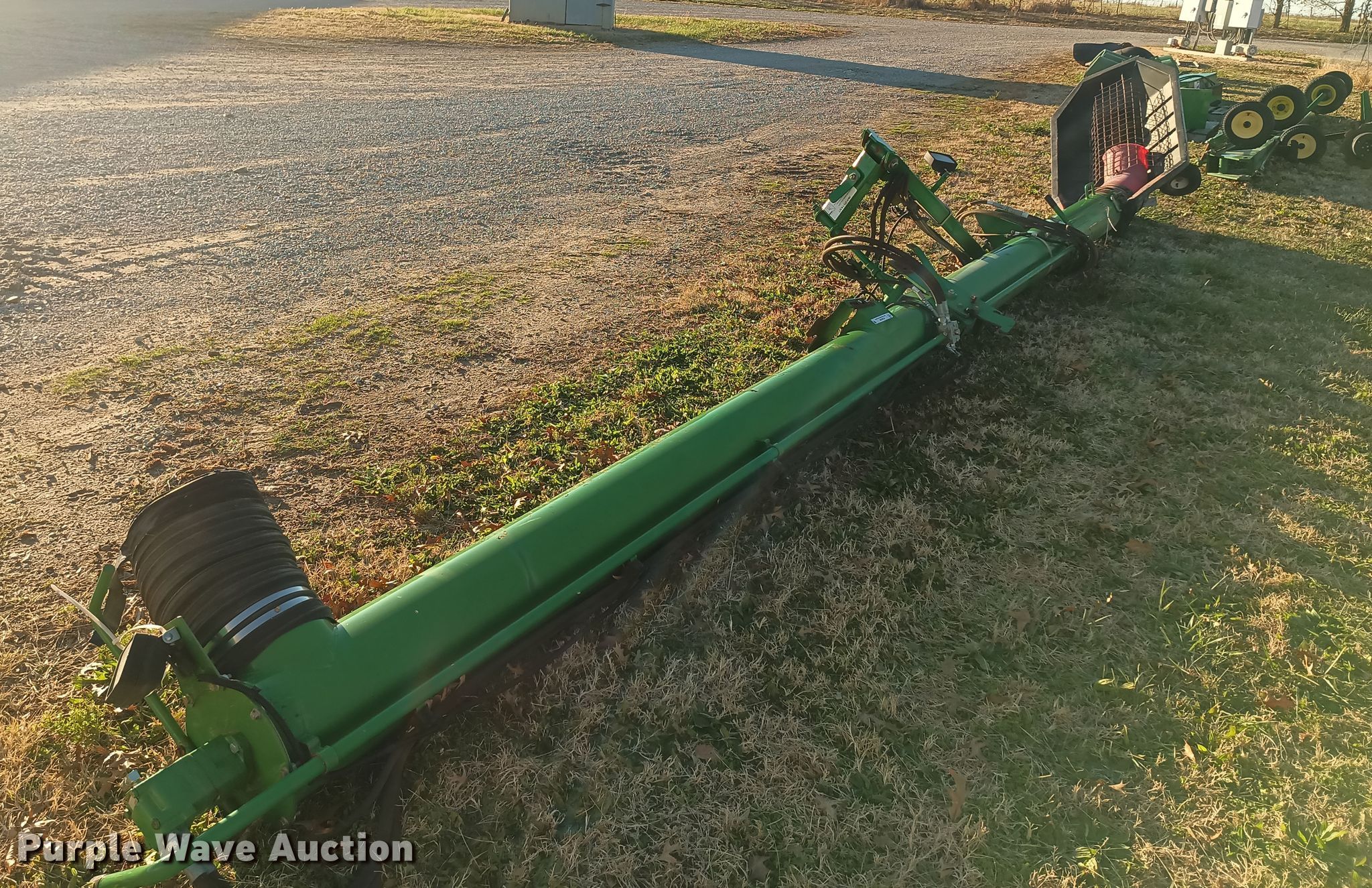 John Deere 1910 auger in Golden City, MO Item KG9558 for sale