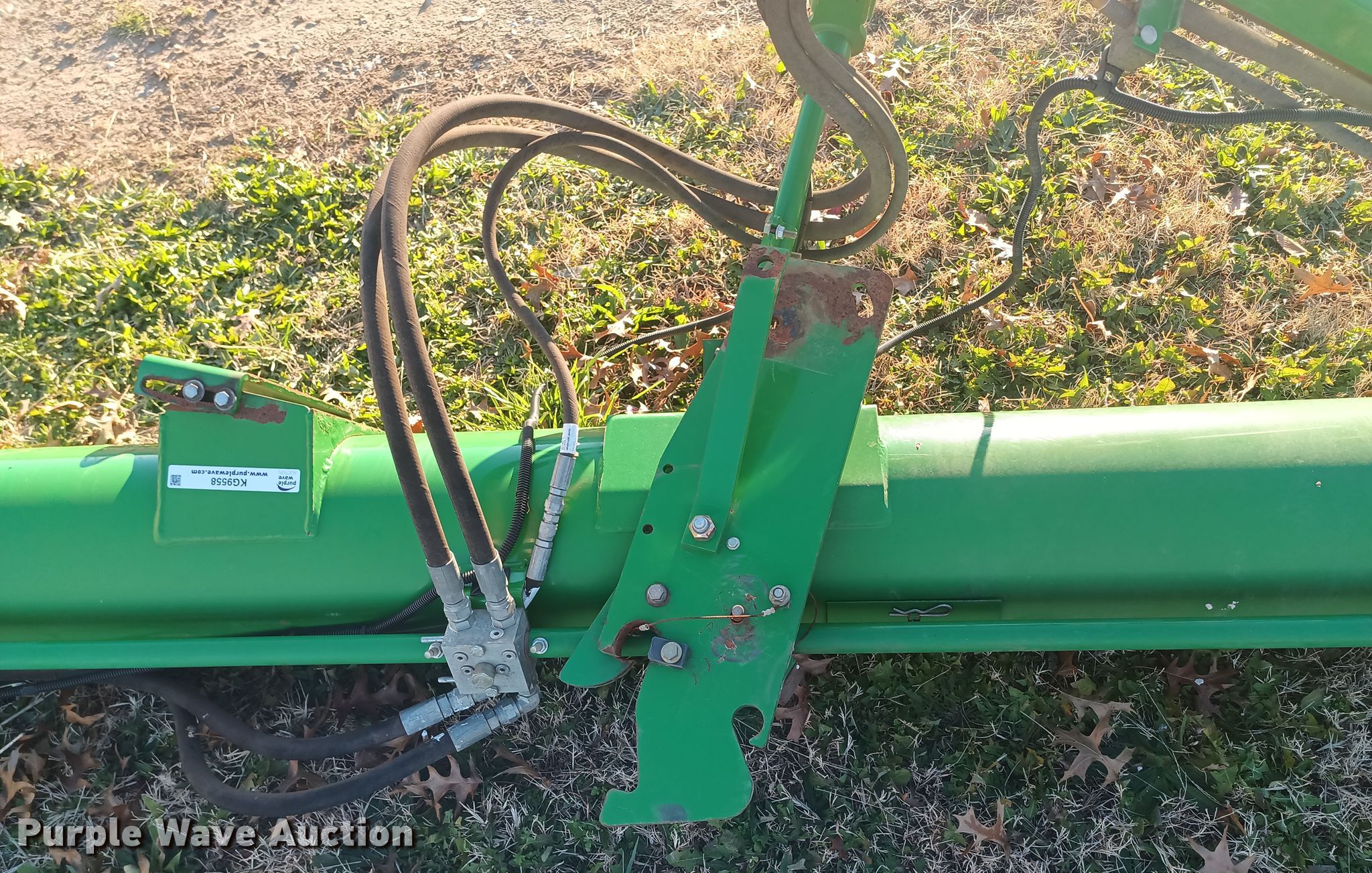 John Deere 1910 auger in Golden City, MO Item KG9558 for sale