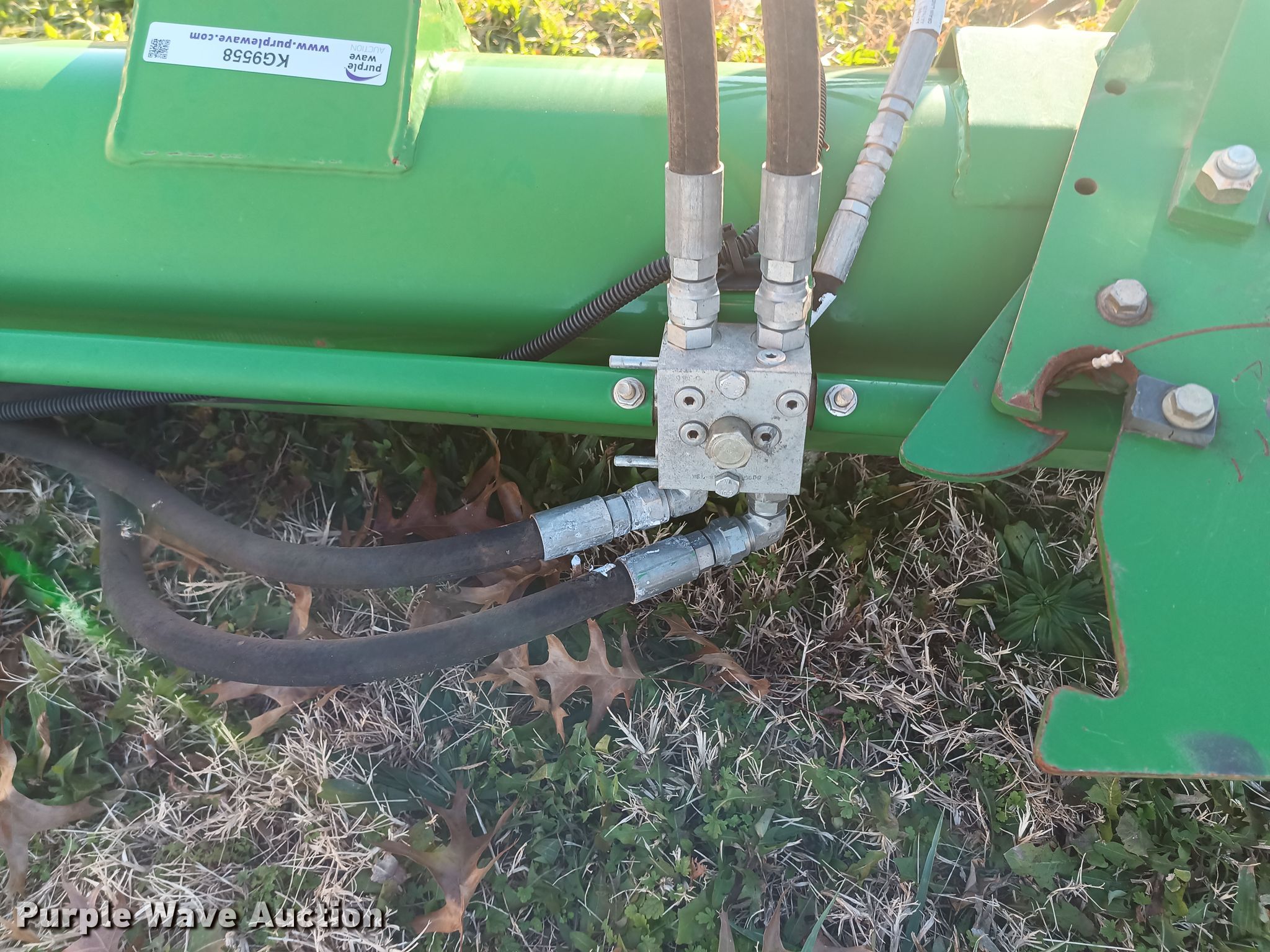 John Deere 1910 auger in Golden City, MO Item KG9558 for sale