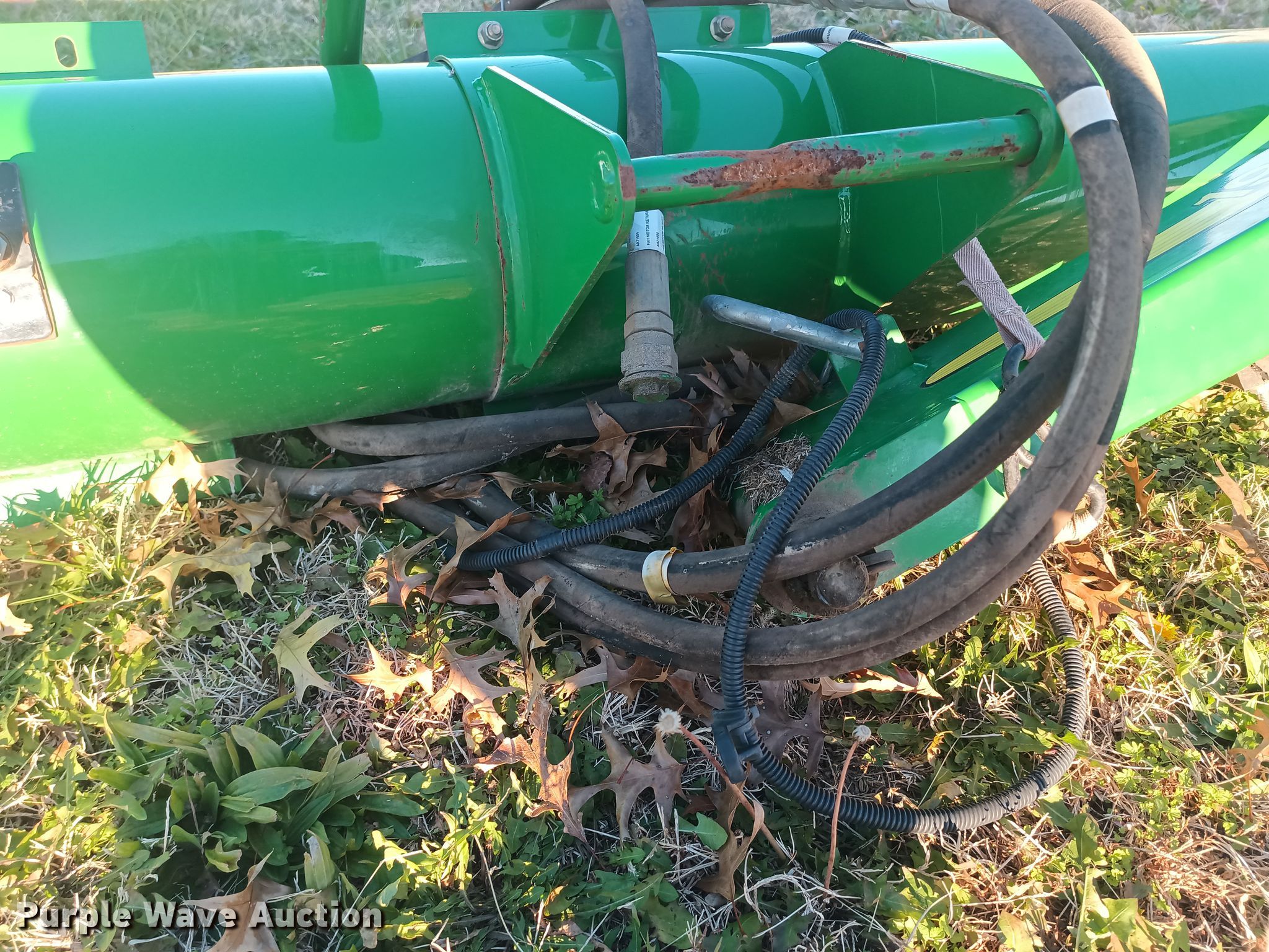 John Deere 1910 auger in Golden City, MO Item KG9558 for sale