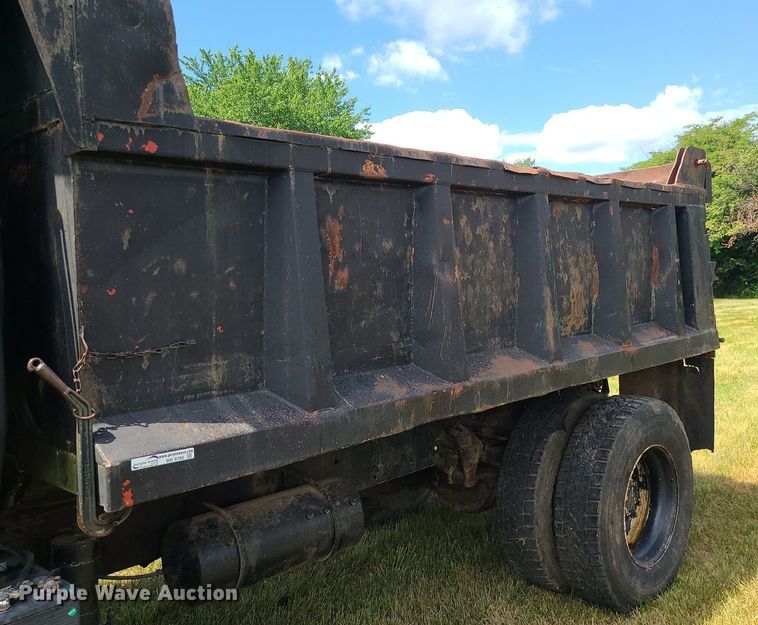 image for item BR9786 1978 Ford  dump truck