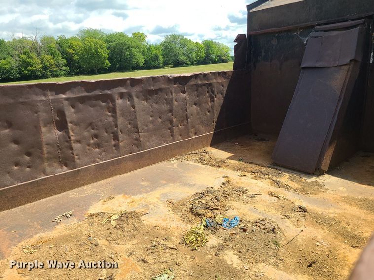 image for item BR9786 1978 Ford  dump truck