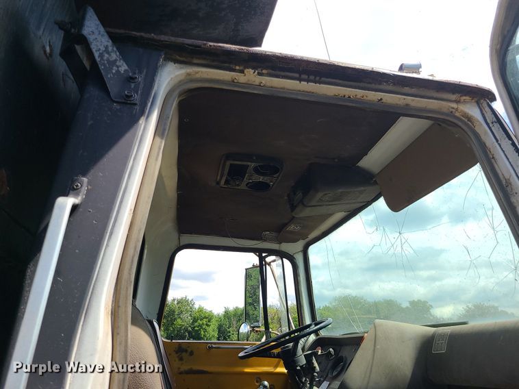 image for item BR9786 1978 Ford  dump truck