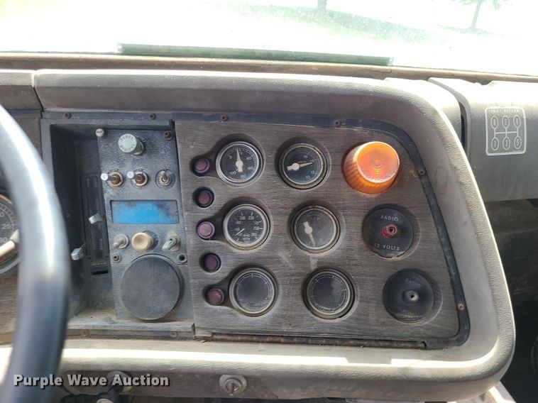 image for item BR9786 1978 Ford  dump truck