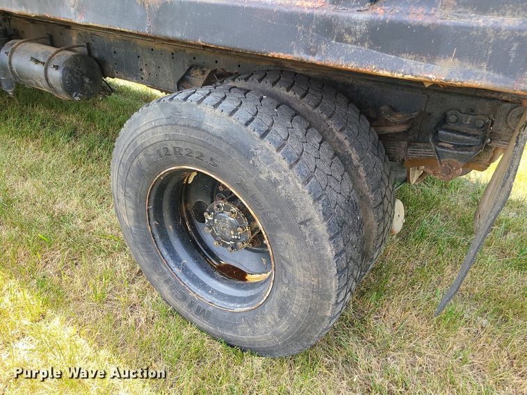 image for item BR9786 1978 Ford  dump truck