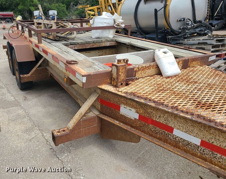 image for item BR9808 1998 Behnke  sprayer trailer