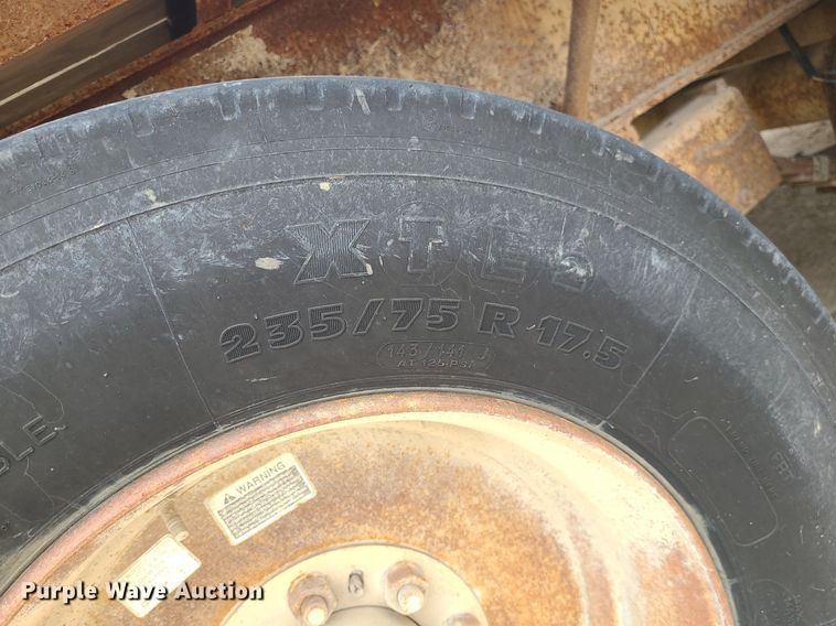 image for item BR9808 1998 Behnke  sprayer trailer