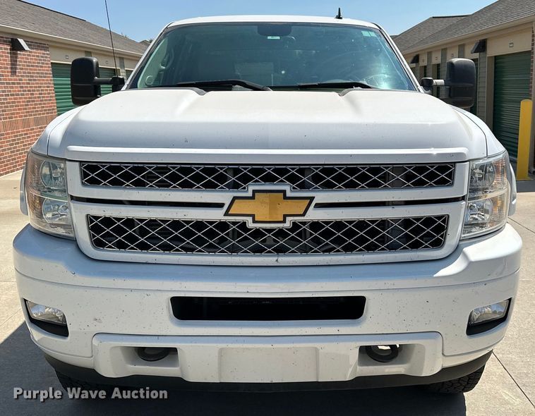 image for item DJ6185 2014 Chevrolet Silverado 2500 HD  Crew Cab pickup truck