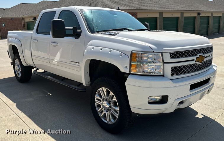 image for item DJ6185 2014 Chevrolet Silverado 2500 HD  Crew Cab pickup truck