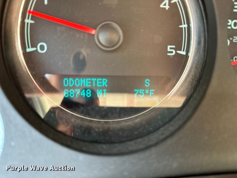 image for item DJ6185 2014 Chevrolet Silverado 2500 HD  Crew Cab pickup truck