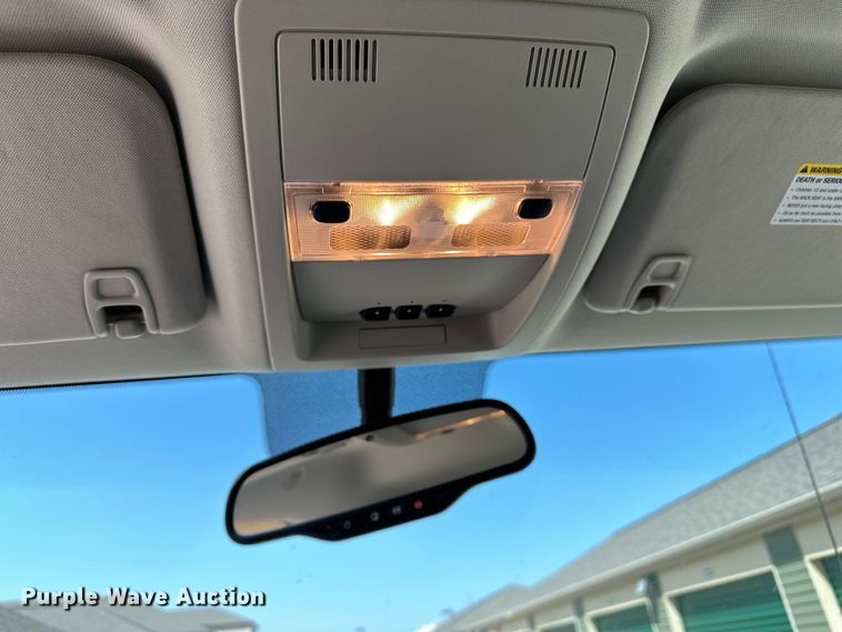 image for item DJ6185 2014 Chevrolet Silverado 2500 HD  Crew Cab pickup truck