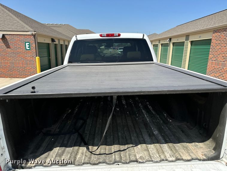 image for item DJ6185 2014 Chevrolet Silverado 2500 HD  Crew Cab pickup truck