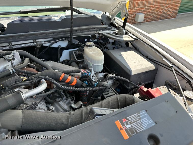 image for item DJ6185 2014 Chevrolet Silverado 2500 HD  Crew Cab pickup truck