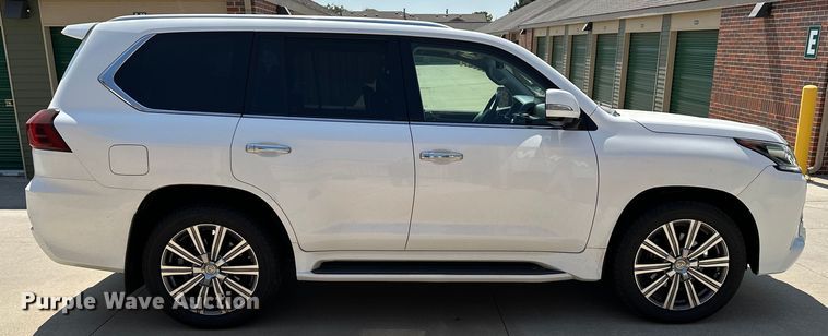 image for item DJ6186 2016 Lexus LX 570  SUV