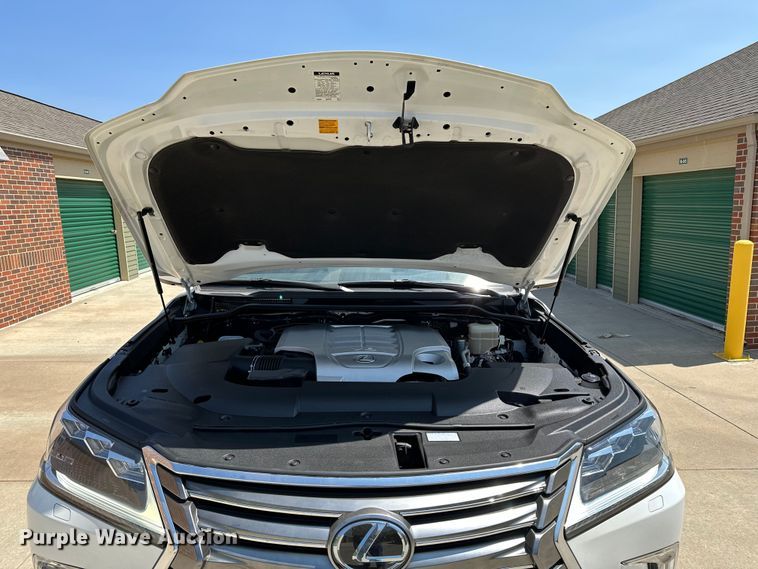 image for item DJ6186 2016 Lexus LX 570  SUV