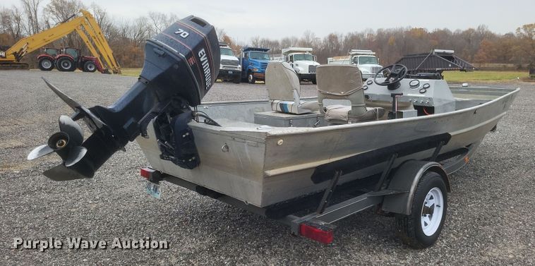 image for item DK1208 1986 XPress  boat