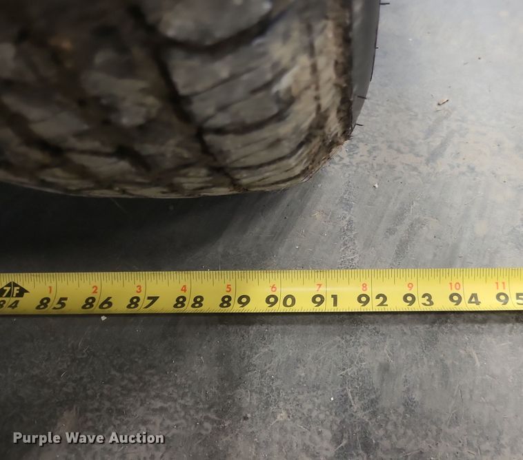 image for item DK1208 1986 XPress  boat