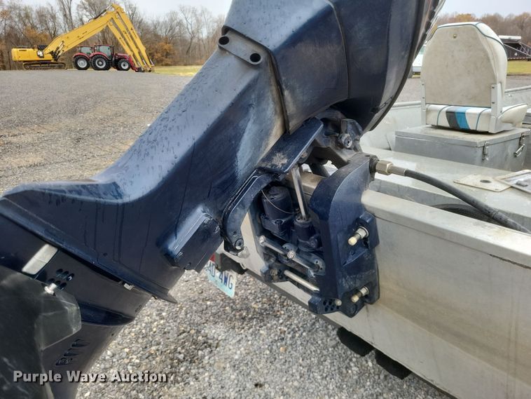 image for item DK1208 1986 XPress  boat