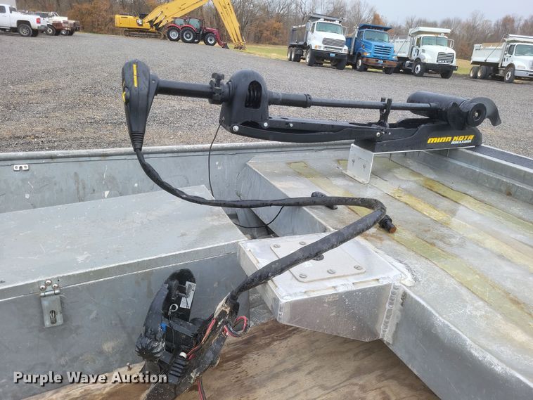 image for item DK1208 1986 XPress  boat