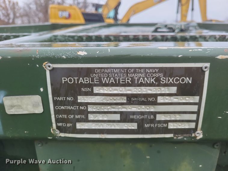 image for item DK1211 (3) fuel tanks