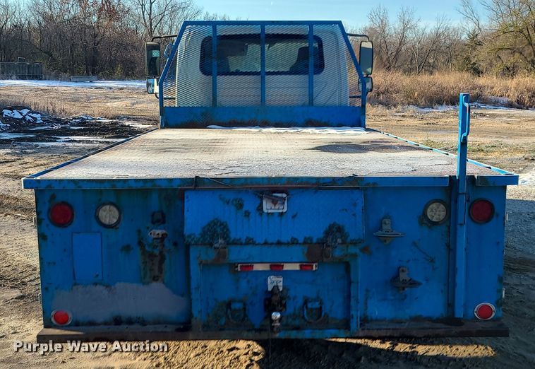 image for item DK4147 2005 International 4300  flatbed truck