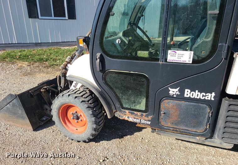 image for item DK4151 2011 Bobcat Toolcat 5600  utility vehicle