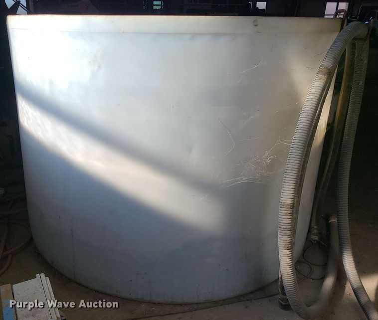 image for item DK4152 Salt brine tanks