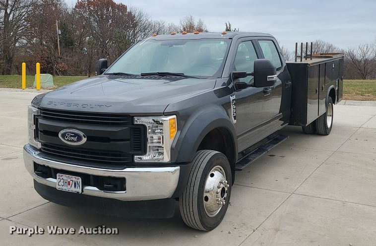 image for item DK4169 2017 Ford F450 Super Duty  utility / service truck