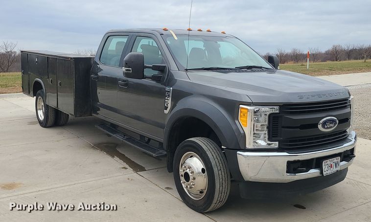 image for item DK4169 2017 Ford F450 Super Duty  utility / service truck