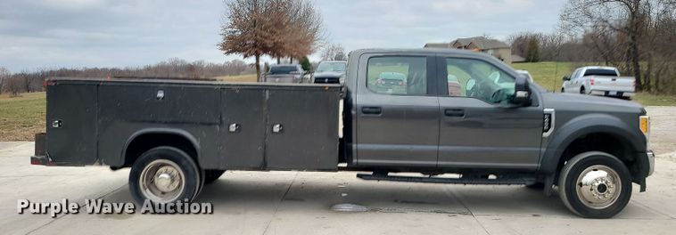 image for item DK4169 2017 Ford F450 Super Duty  utility / service truck