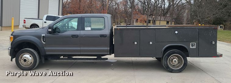 image for item DK4169 2017 Ford F450 Super Duty  utility / service truck