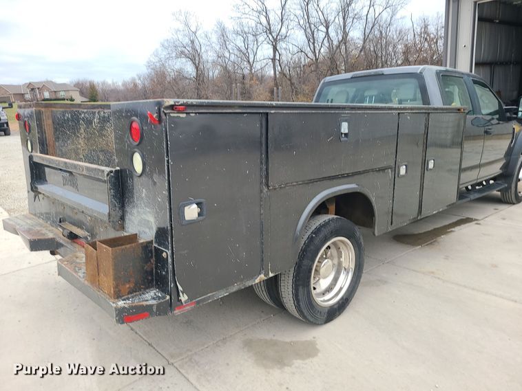 image for item DK4169 2017 Ford F450 Super Duty  utility / service truck