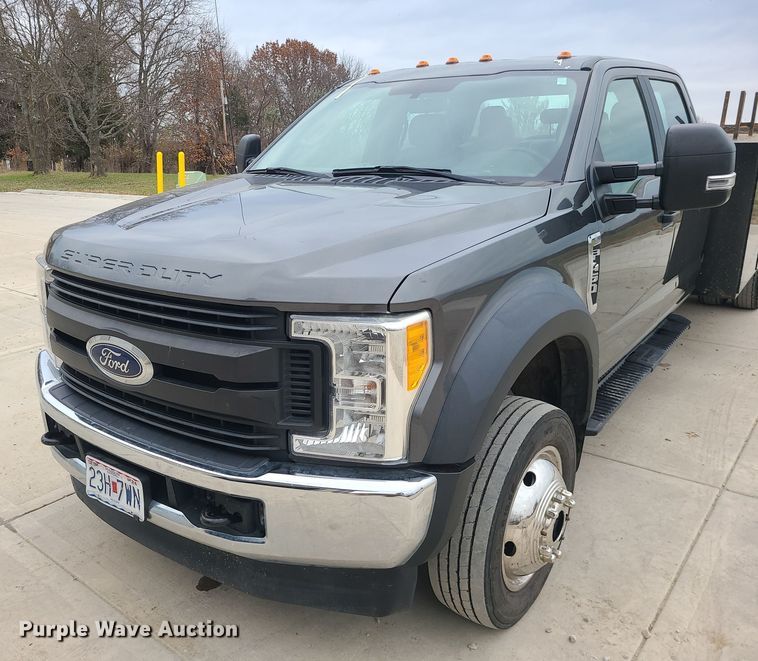 image for item DK4169 2017 Ford F450 Super Duty  utility / service truck