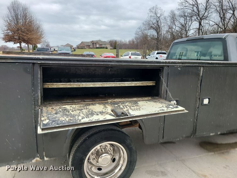 image for item DK4169 2017 Ford F450 Super Duty  utility / service truck