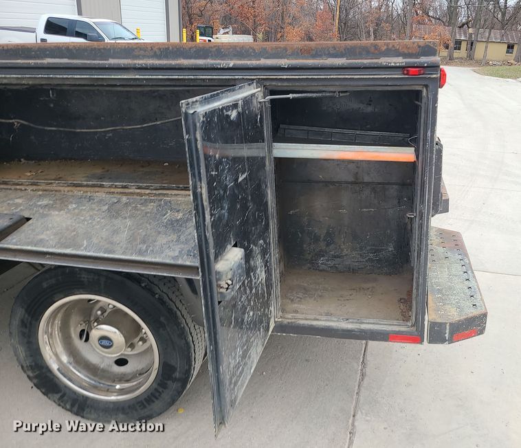 image for item DK4169 2017 Ford F450 Super Duty  utility / service truck