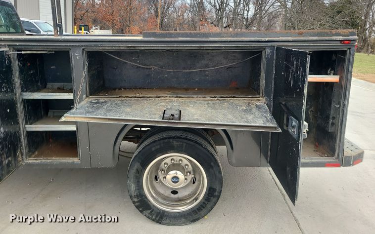 image for item DK4169 2017 Ford F450 Super Duty  utility / service truck