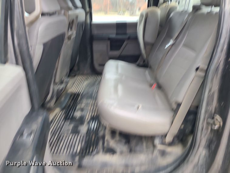 image for item DK4169 2017 Ford F450 Super Duty  utility / service truck