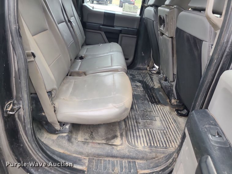 image for item DK4169 2017 Ford F450 Super Duty  utility / service truck