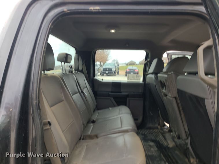 image for item DK4169 2017 Ford F450 Super Duty  utility / service truck