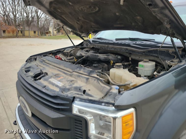 image for item DK4169 2017 Ford F450 Super Duty  utility / service truck