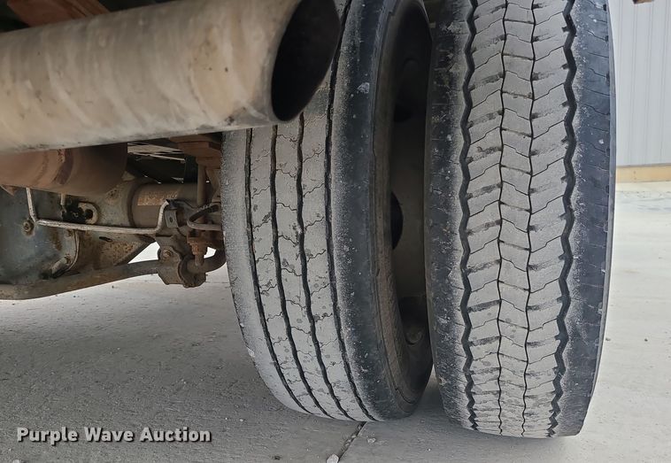 image for item DK4169 2017 Ford F450 Super Duty  utility / service truck