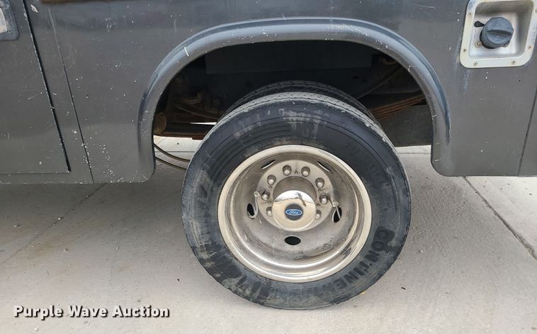 image for item DK4169 2017 Ford F450 Super Duty  utility / service truck