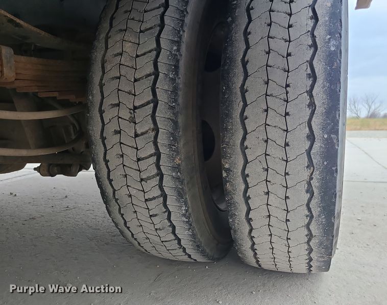 image for item DK4169 2017 Ford F450 Super Duty  utility / service truck