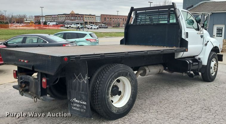 image for item DK4170 2000 Ford F750  flatbed truck