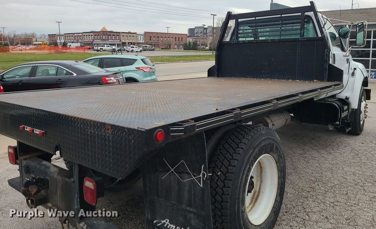 image for item DK4170 2000 Ford F750  flatbed truck