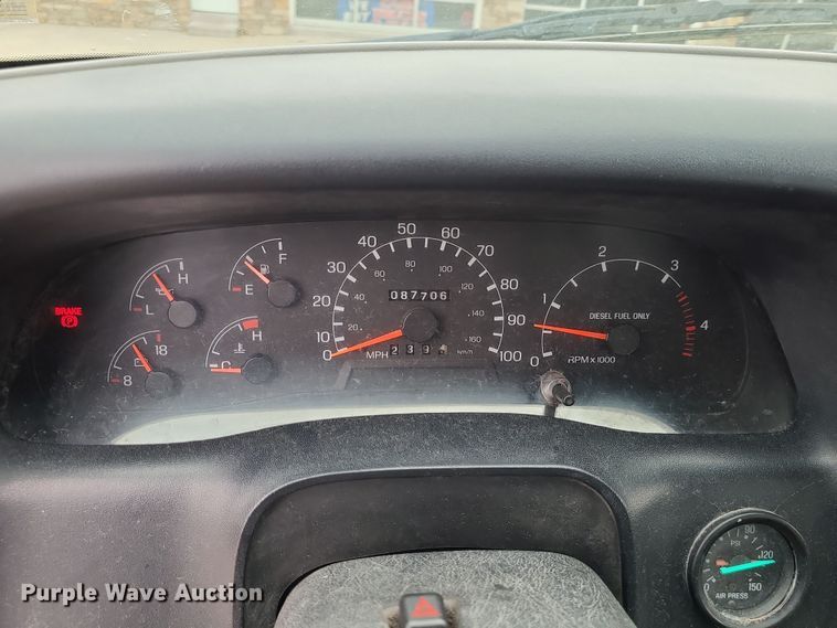 image for item DK4170 2000 Ford F750  flatbed truck