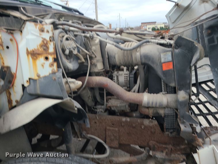 image for item DK4170 2000 Ford F750  flatbed truck