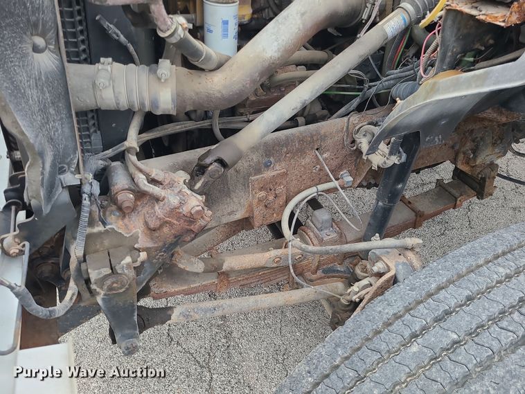 image for item DK4170 2000 Ford F750  flatbed truck