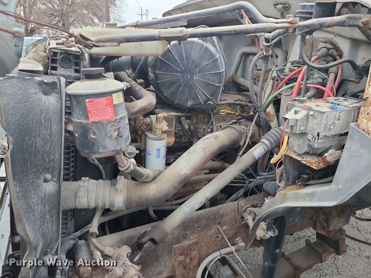 image for item DK4170 2000 Ford F750  flatbed truck